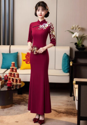 Traditional Chinese Elegance Mermaid Embroidery Cheongsam